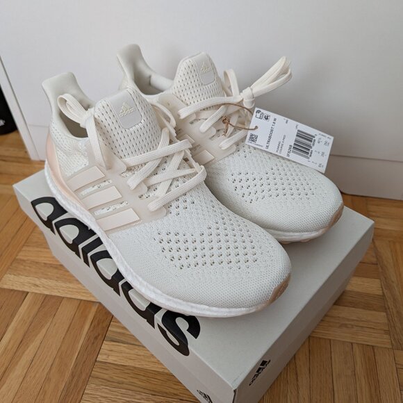 Adidas Ultraboost 1.0 Womens - Size 8.5Adidas Ultraboosts 1 - Picture 1 of 5